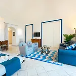 Palazzo - Seaview كابري
